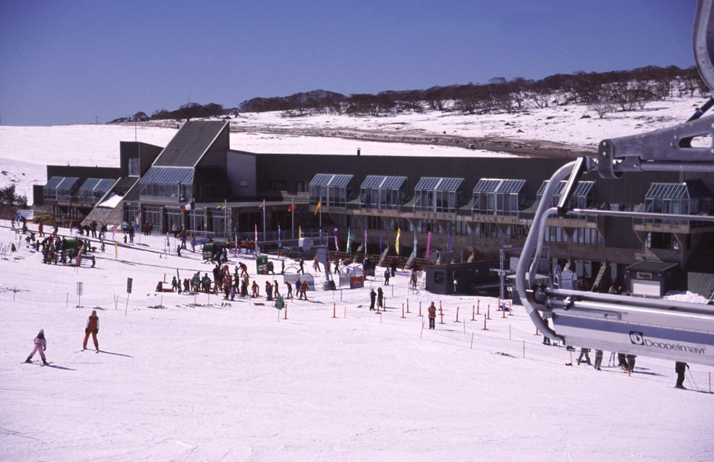 The Perisher Valley Hotel Dış mekan fotoğraf